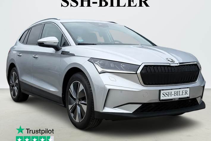 Sølv Skoda Enyaq fra 2024 set udefra