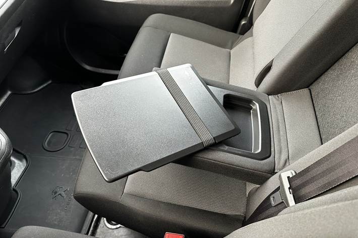 Hvid Peugeot Expert fra 2025