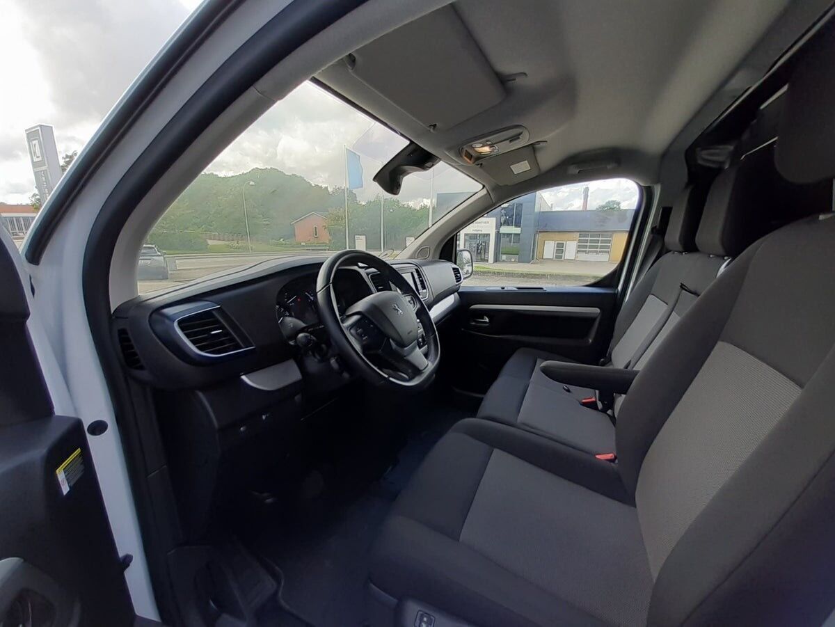 Hvid Peugeot Expert fra 2024