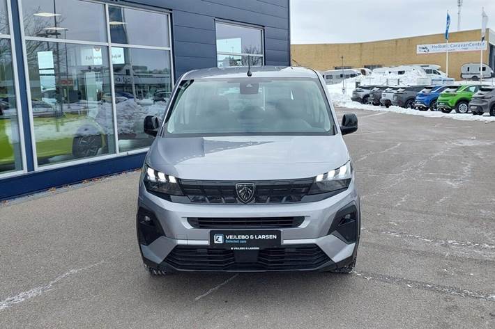 Grå Peugeot e-Rifter fra 2024