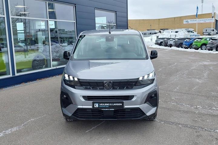Grå Peugeot e-Rifter fra 2024