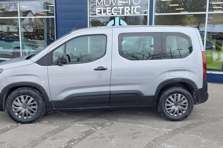 Grå Peugeot e-Rifter fra 2024