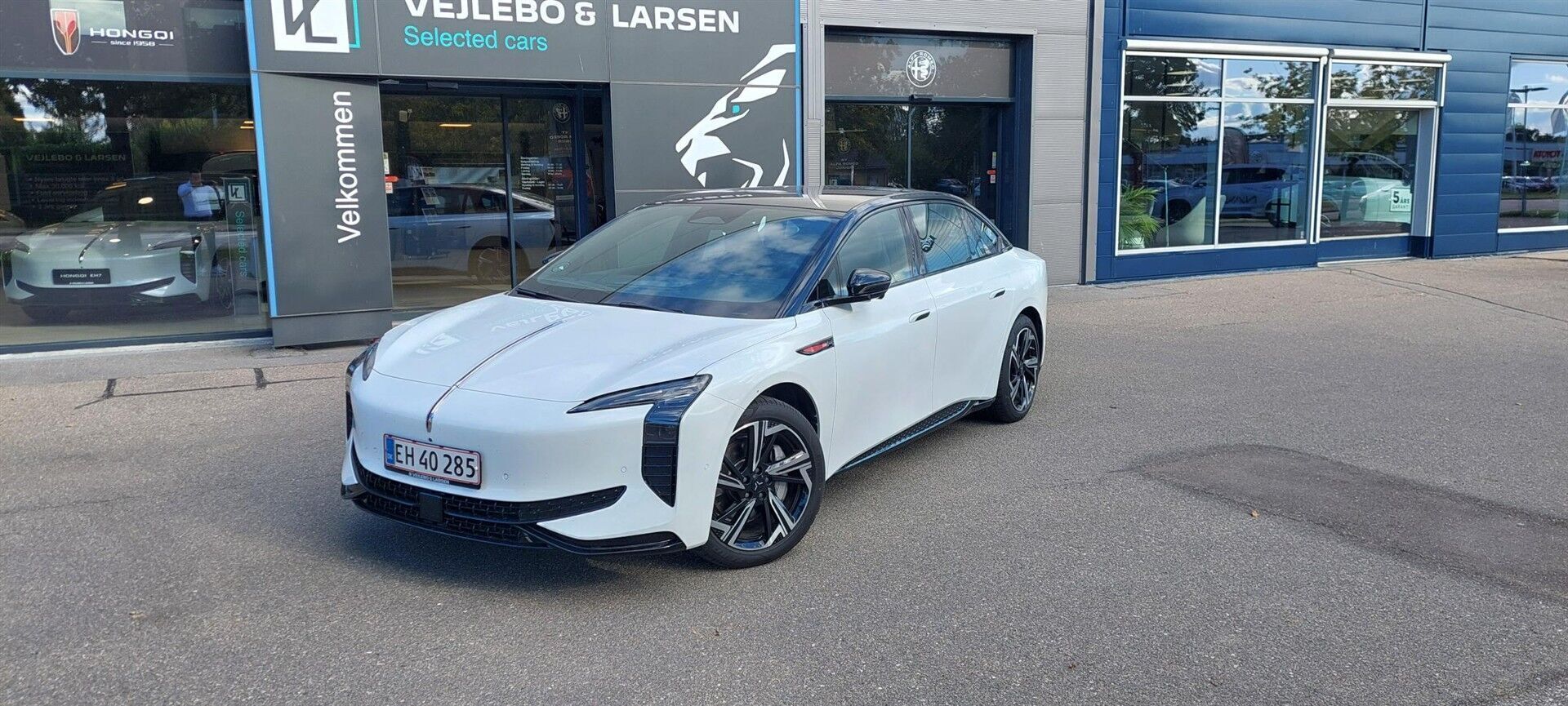 Hongqi EH7 EL Exclusive 339HK Aut.