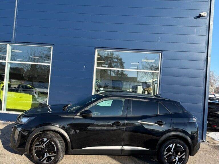 Peugeot 2008 1,2 PureTech Allure EAT8 130HK 5d 8g Aut.