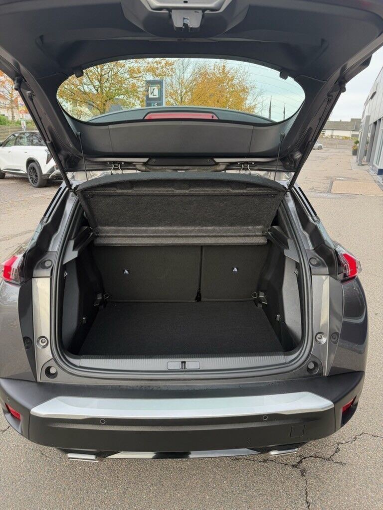 Peugeot 2008 1,2 PureTech Active Pack 130HK 5d