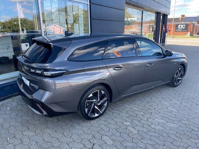 Peugeot 308 1,6 SW Plugin-hybrid First Selection EAT8 180HK Stc 8g Aut.