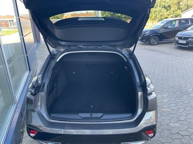 Peugeot 308 1,6 SW Plugin-hybrid First Selection EAT8 180HK Stc 8g Aut.