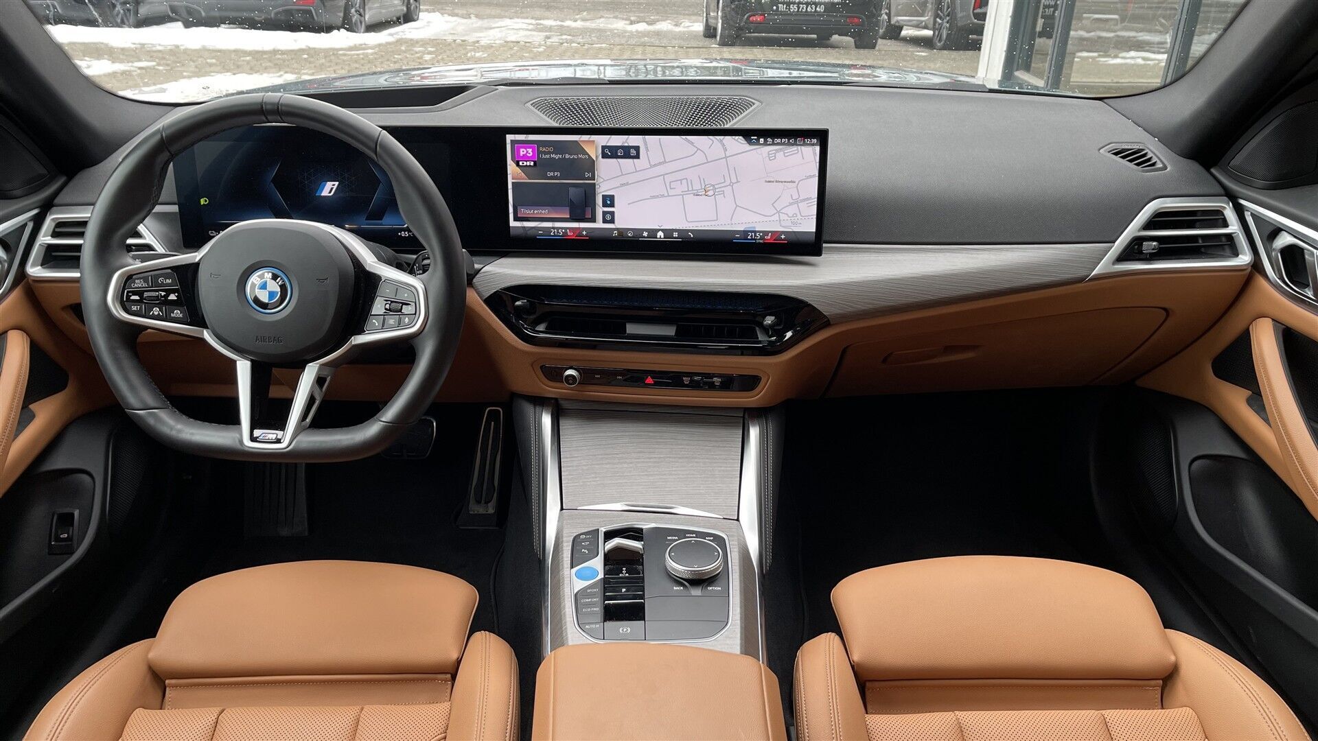 Grøn BMW i4 fra 2024