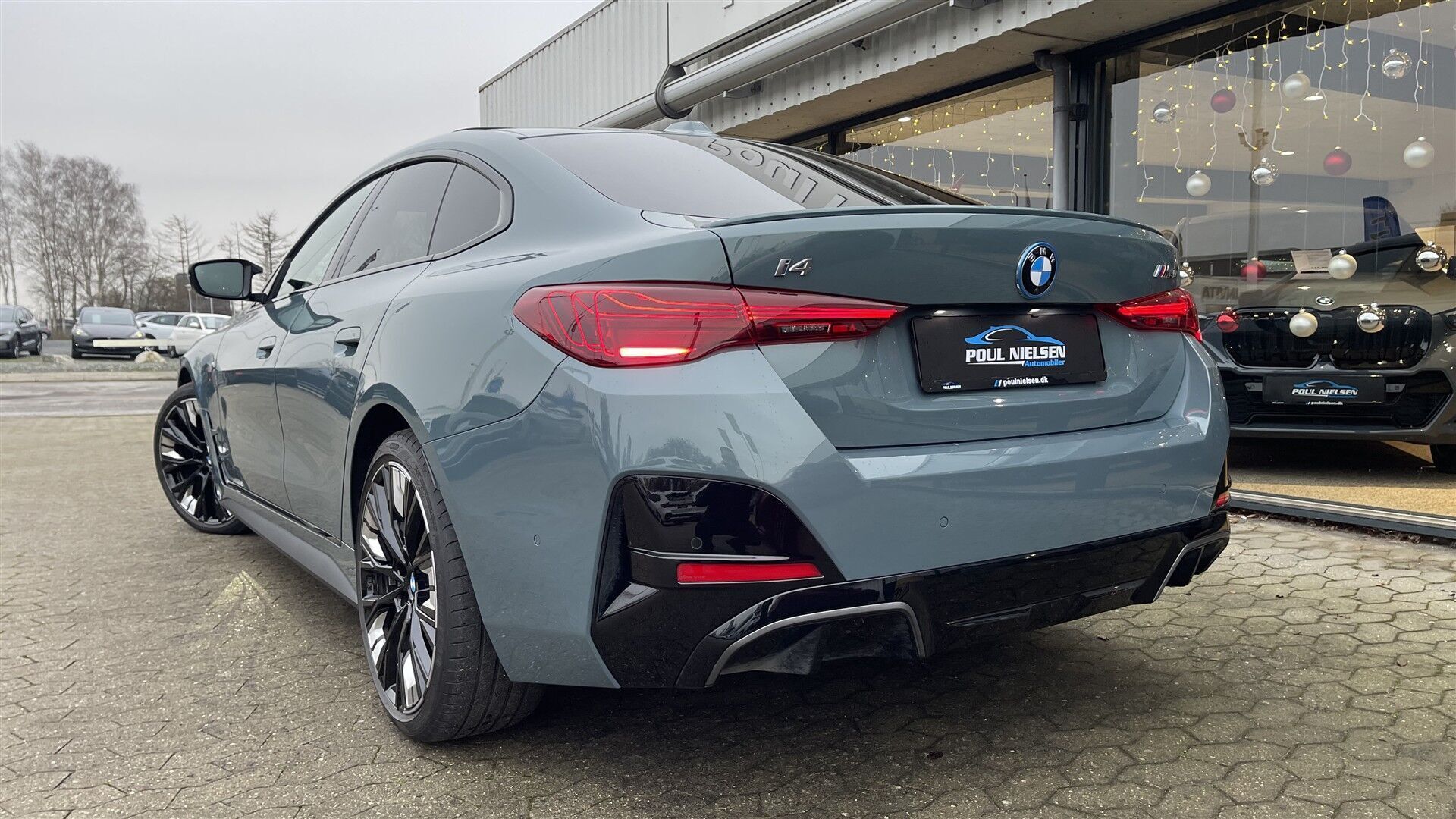 Grøn BMW i4 fra 2024