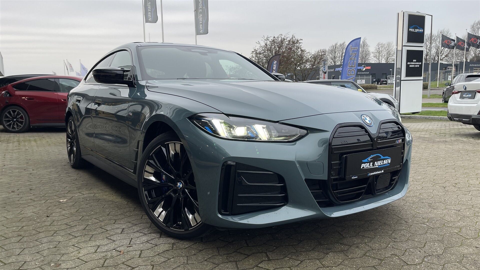 Grøn BMW i4 fra 2024