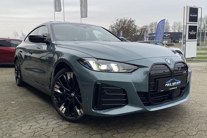 Grøn BMW i4 fra 2024