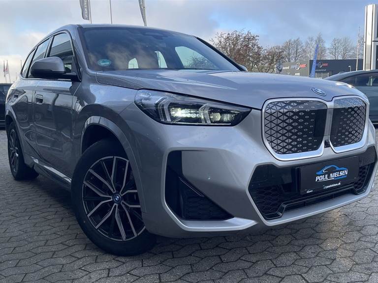 BMW iX1 xDrive30 EL Fully Charged 4x4 313HK 5d Aut.
