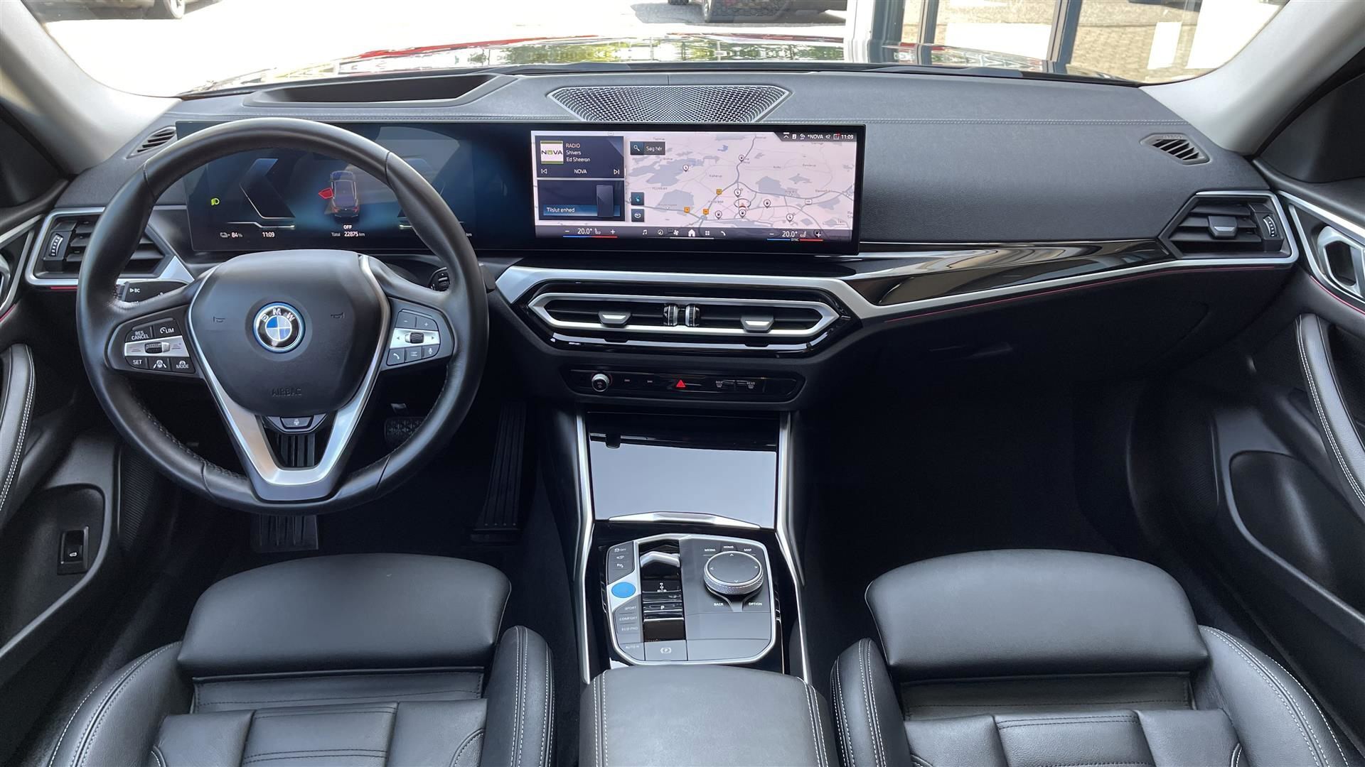 Sort BMW i4 fra 2023