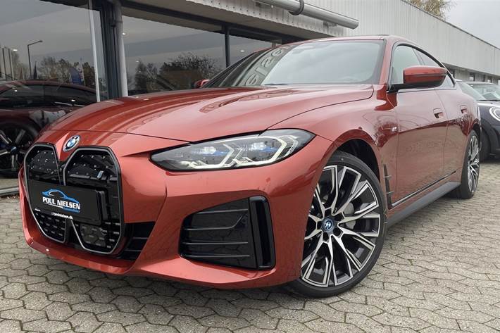 Orange BMW i4 fra 2023