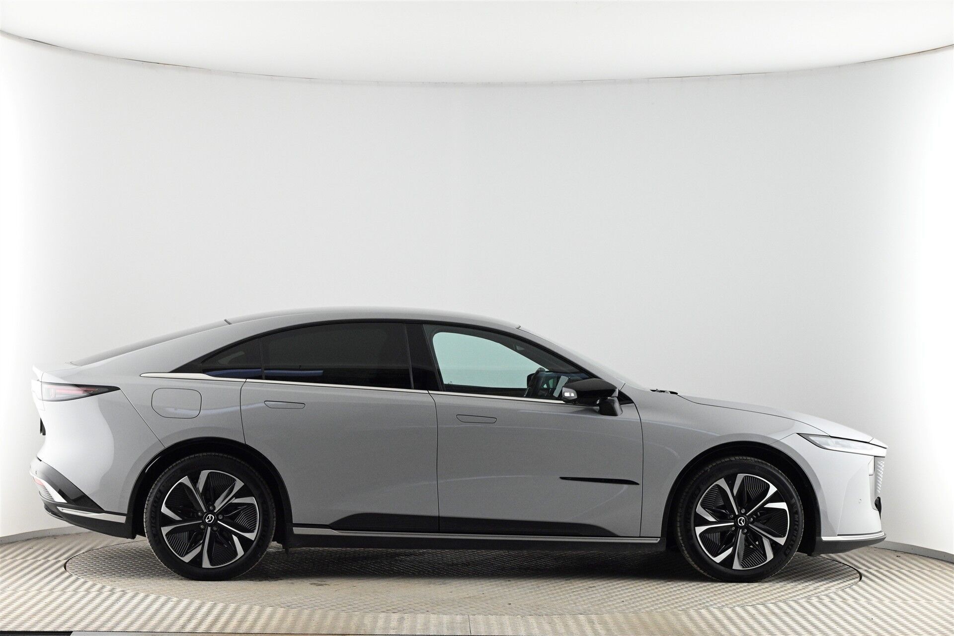 Mazda 6e