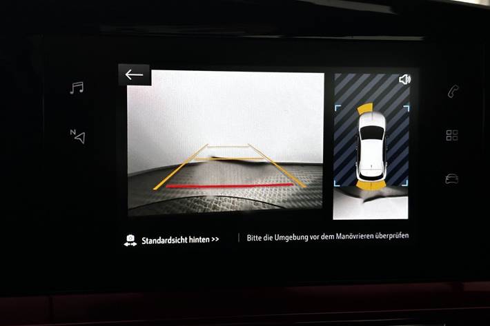 Sort Opel Mokka-e fra 2023