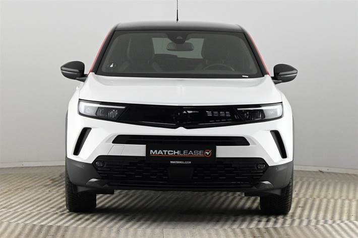 Hvid Opel Mokka-e fra 2023