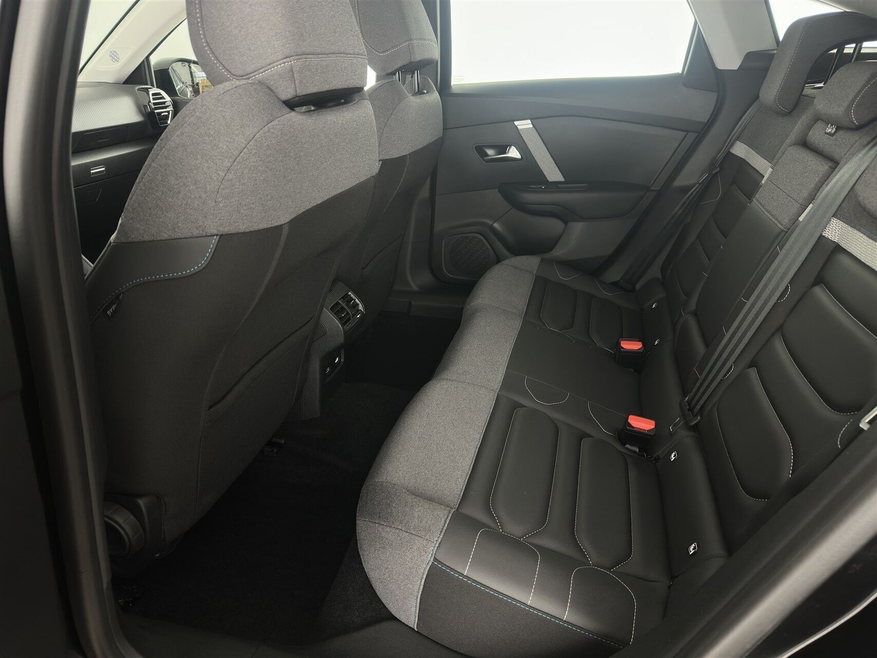 Sort Citroën ë-C4 fra 2024