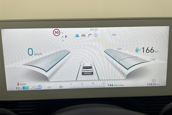 Blå Hyundai Ioniq 5 fra 2023