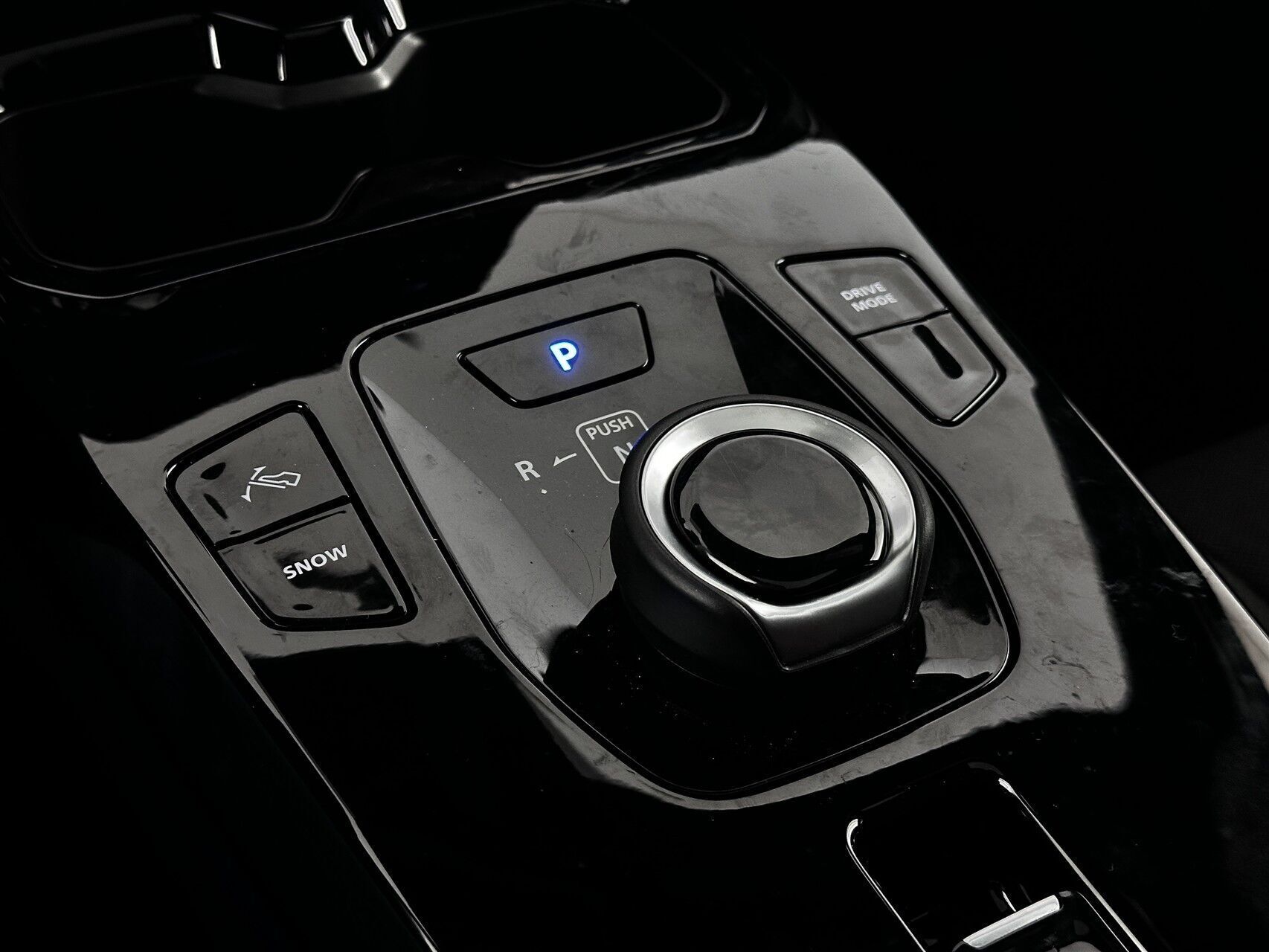 Grøn Suzuki eVitara fra 2025