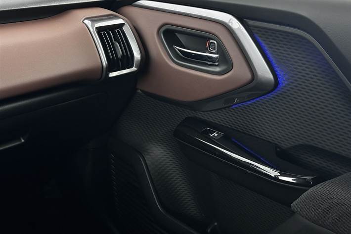 Grøn Suzuki eVitara fra 2025