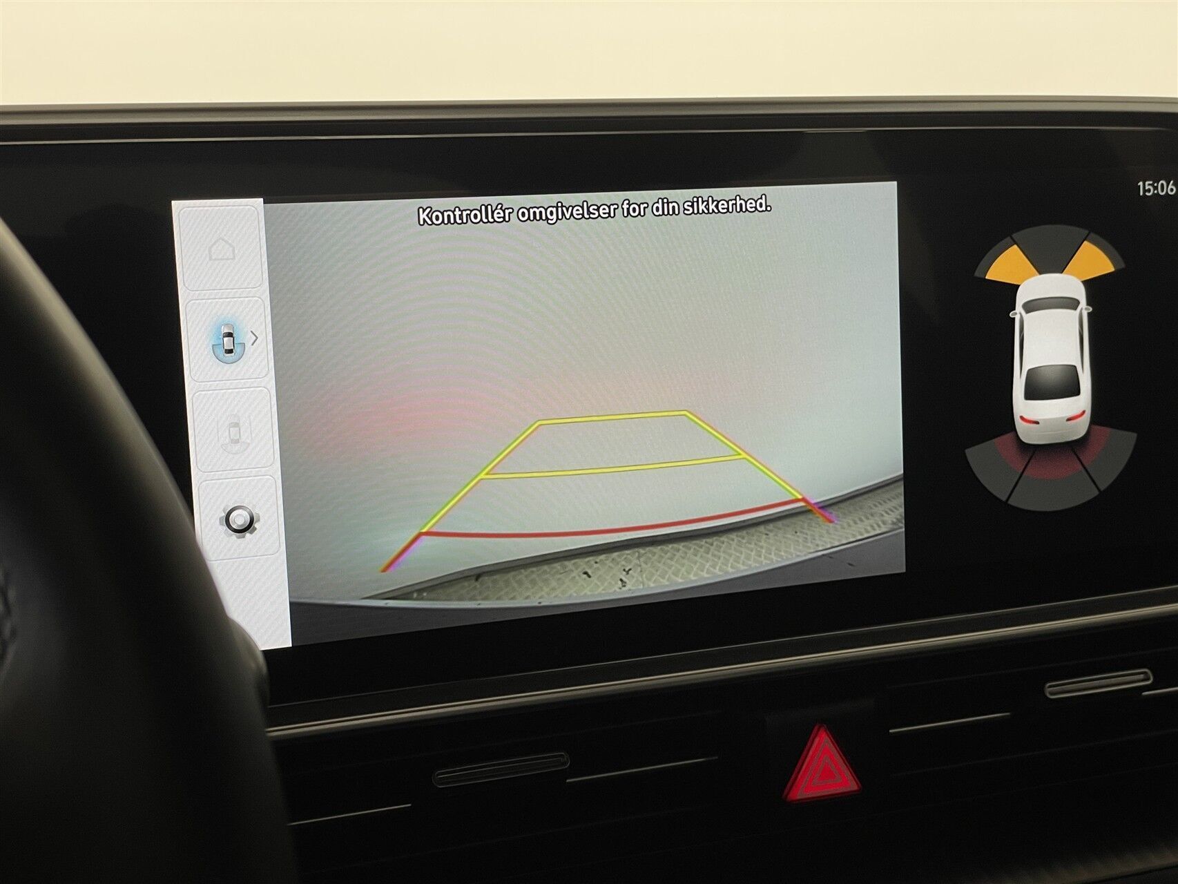 Blå Hyundai Ioniq 6 fra 2023