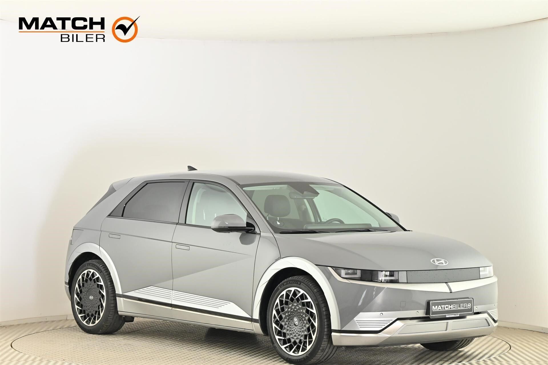 Hyundai Ioniq 5 Electric 72,6 kWh Essential 218HK 5d Aut.