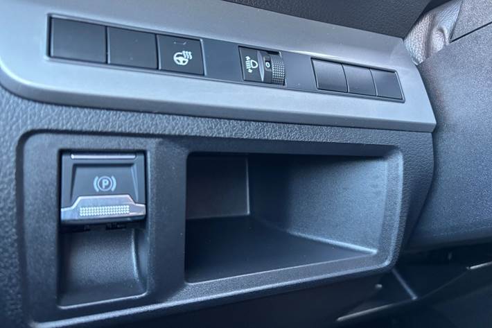 Grå Toyota Proace Verso Electric fra 2024