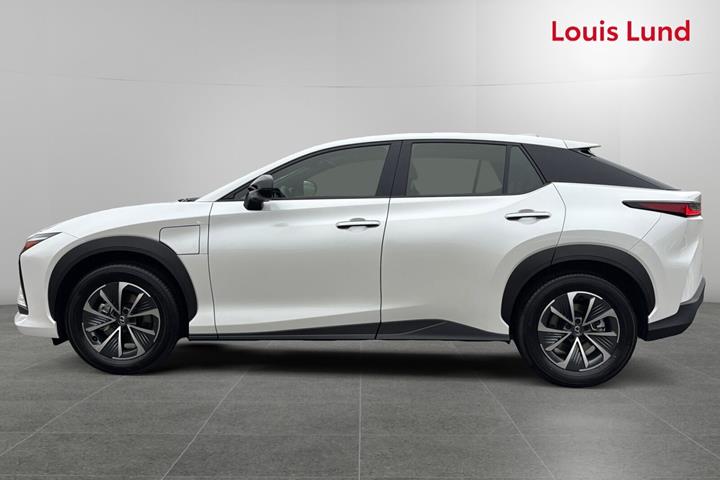 Hvid Lexus RZ fra 2025