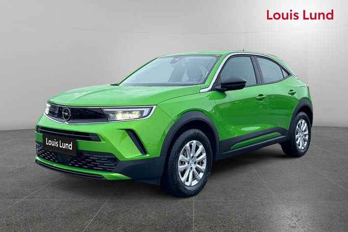 Grøn Opel Mokka-e fra 2023 set udefra