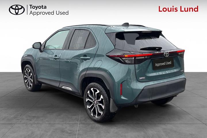 Grøn Toyota Yaris Cross fra 2025