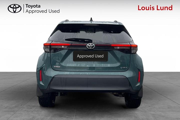 Grøn Toyota Yaris Cross fra 2025