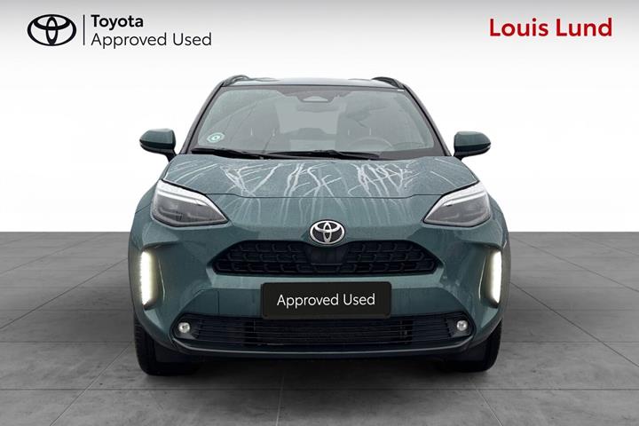 Grøn Toyota Yaris Cross fra 2025