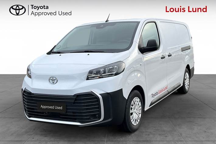 Hvid Toyota Proace Electric fra 2025 set udefra