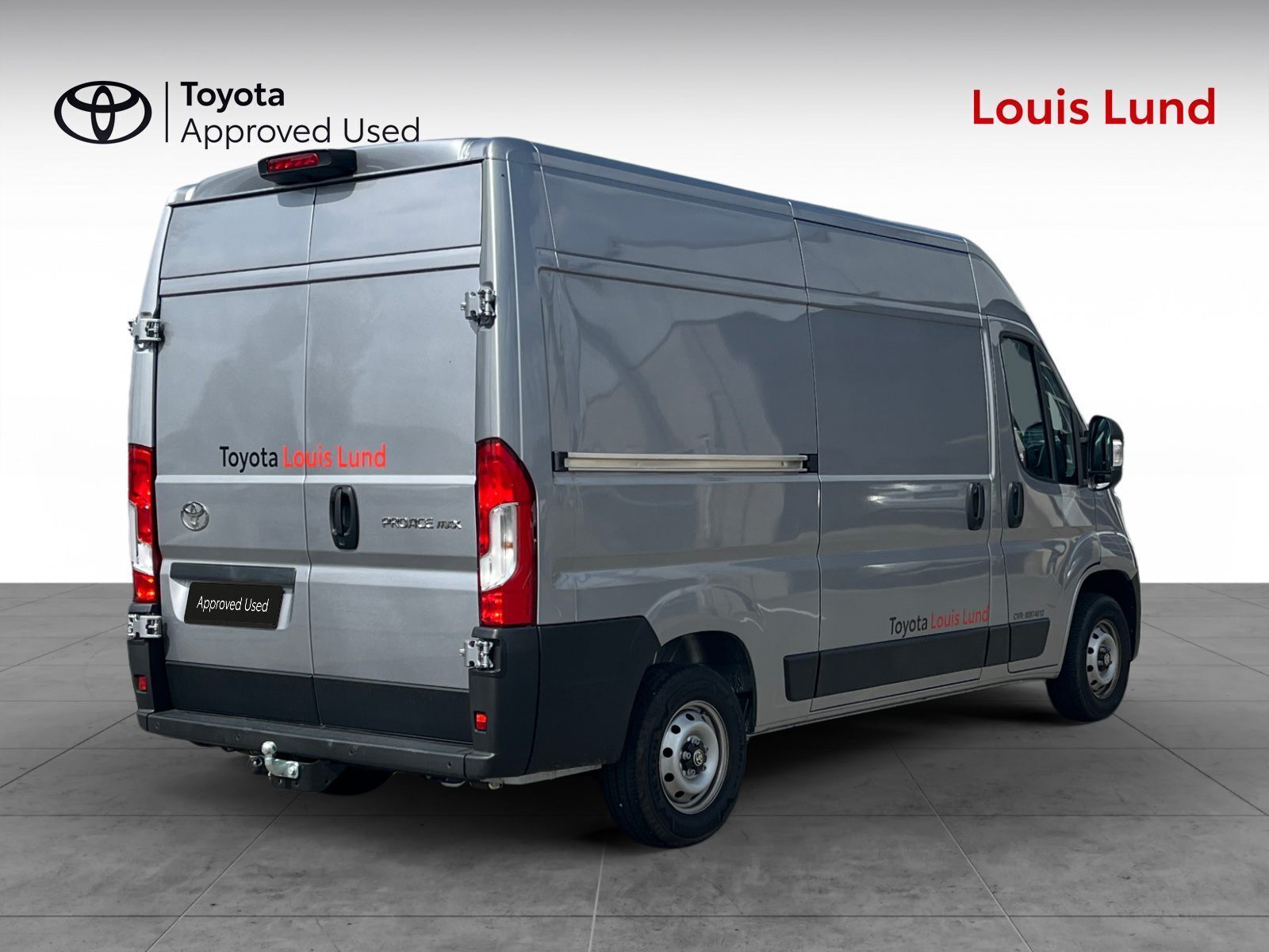 Grå Toyota Proace Max fra 2025