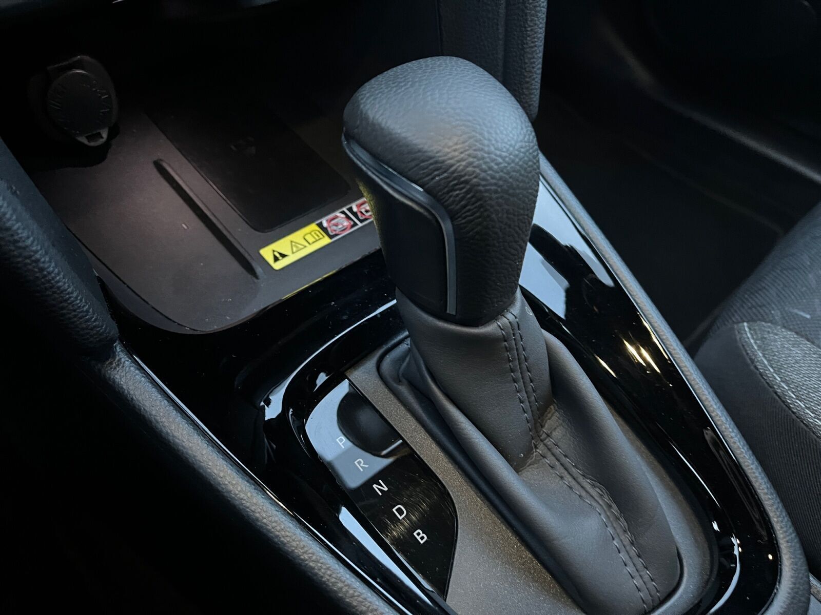 Blå Toyota Yaris Cross fra 2024