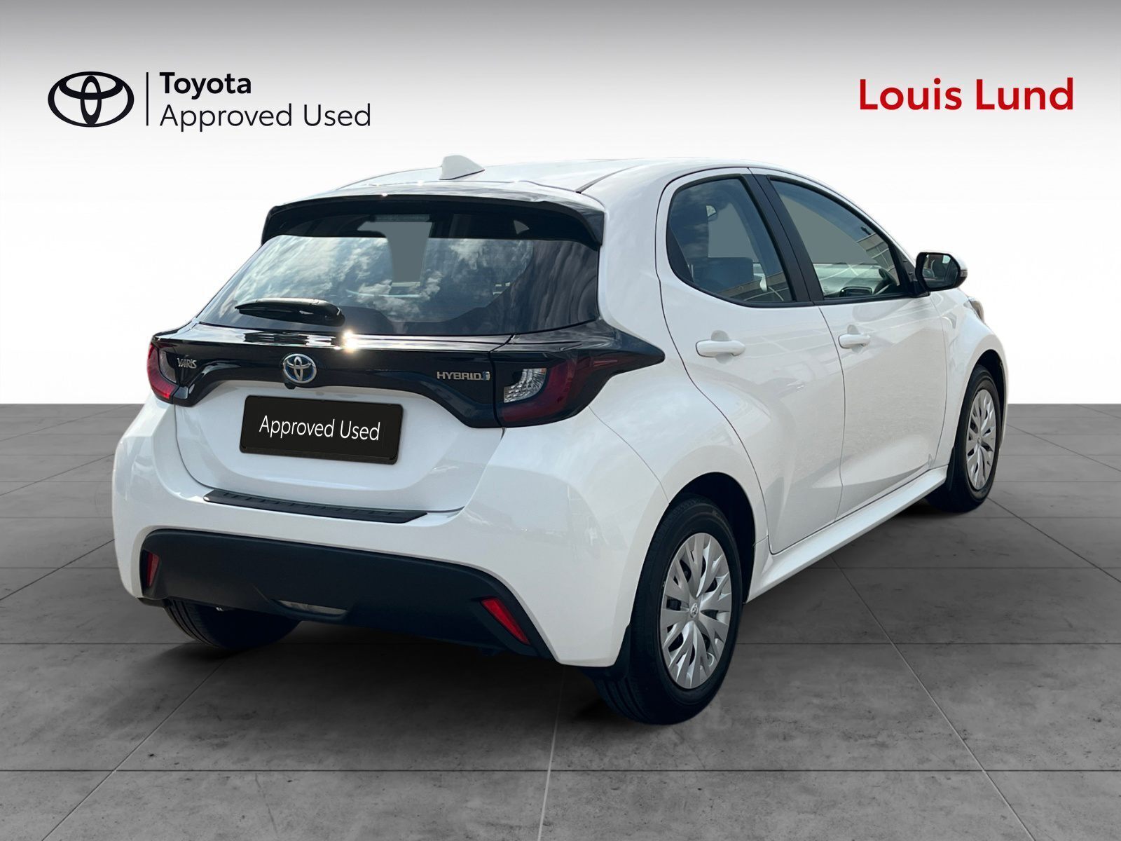 Hvid Toyota Yaris fra 2024