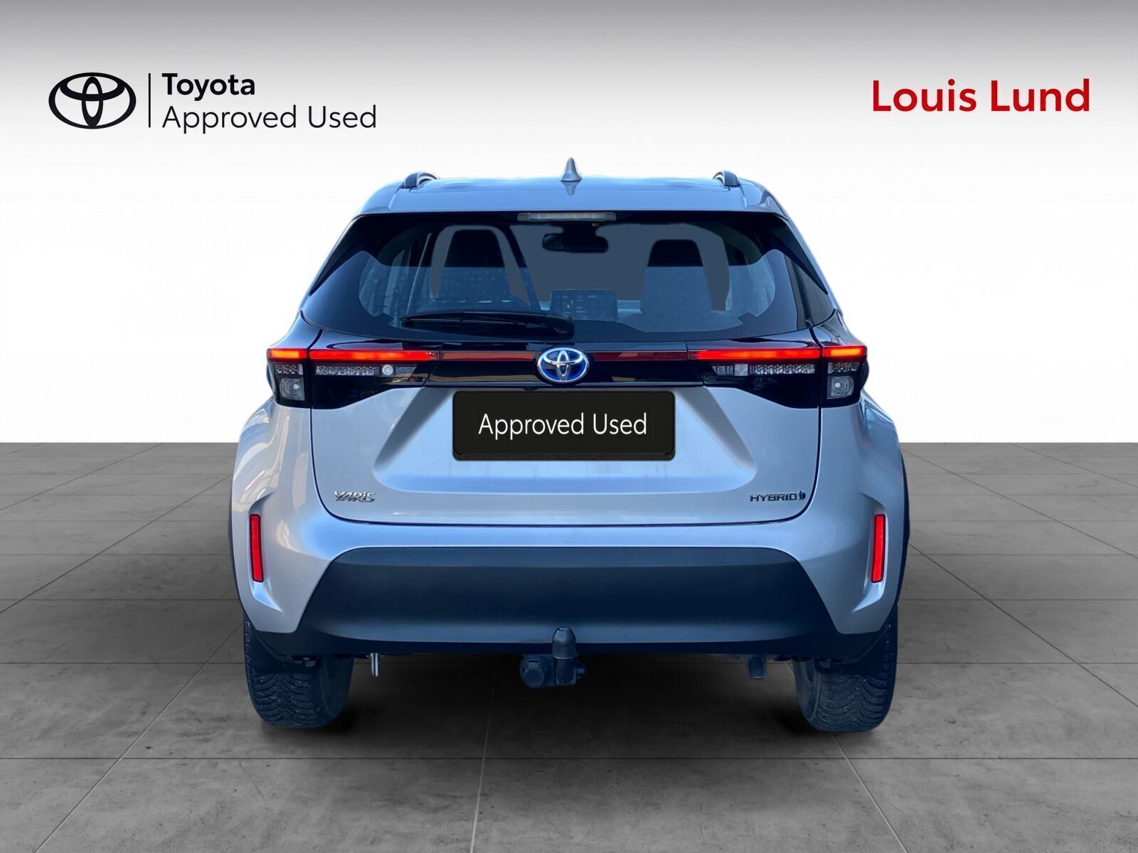 Sølv Toyota Yaris Cross fra 2023