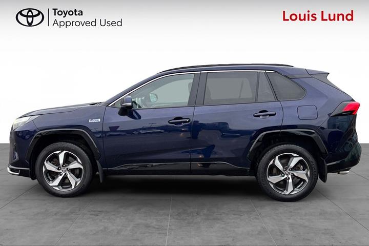 Blå Toyota RAV4 Plug-in fra 2022