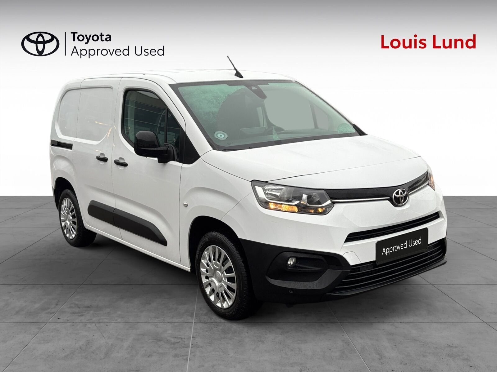 Hvid Toyota ProAce City fra 2023