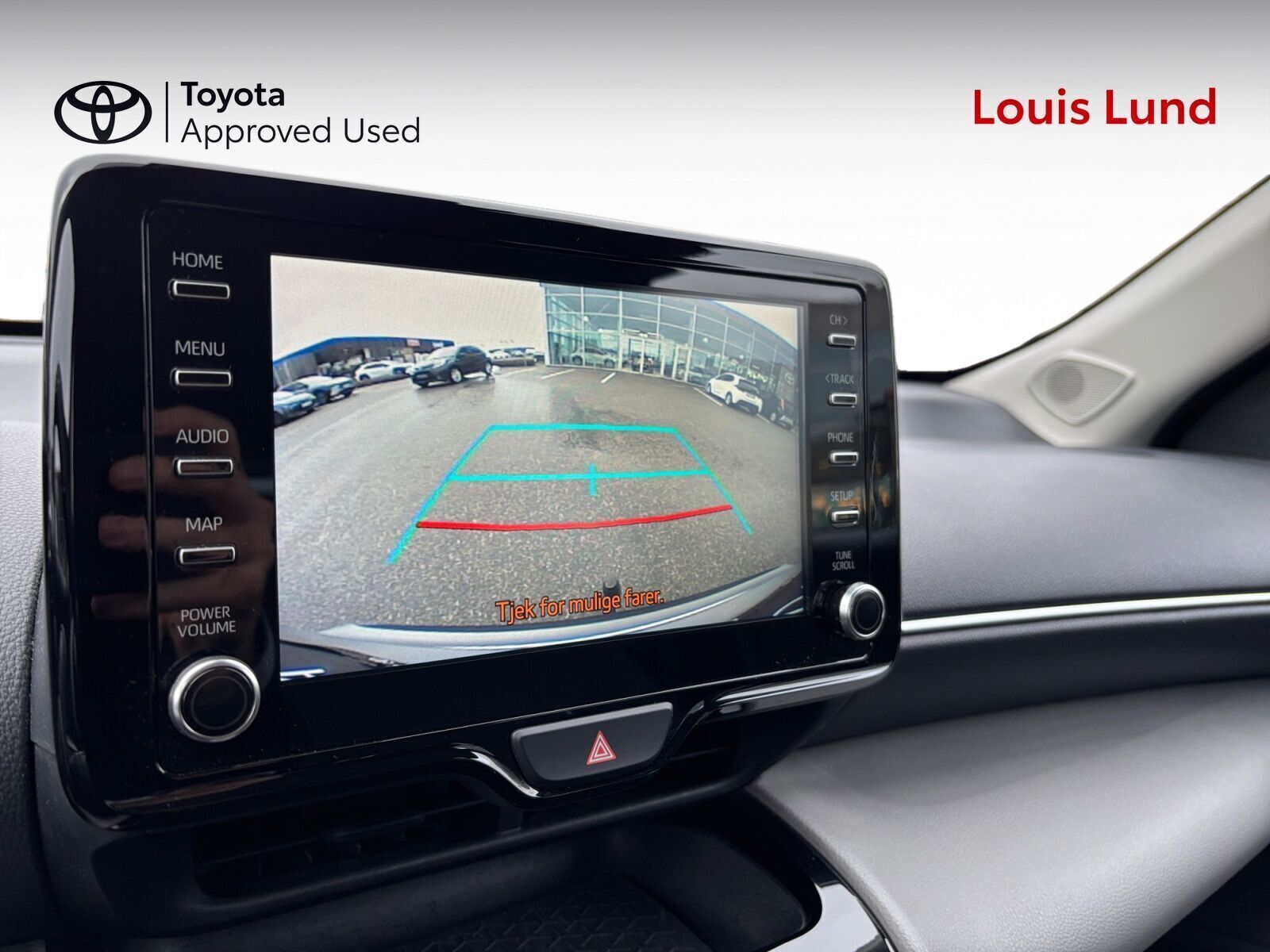 Sølv Toyota Yaris Cross fra 2021