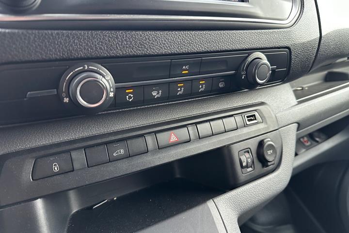 Sort Toyota ProAce fra 2024