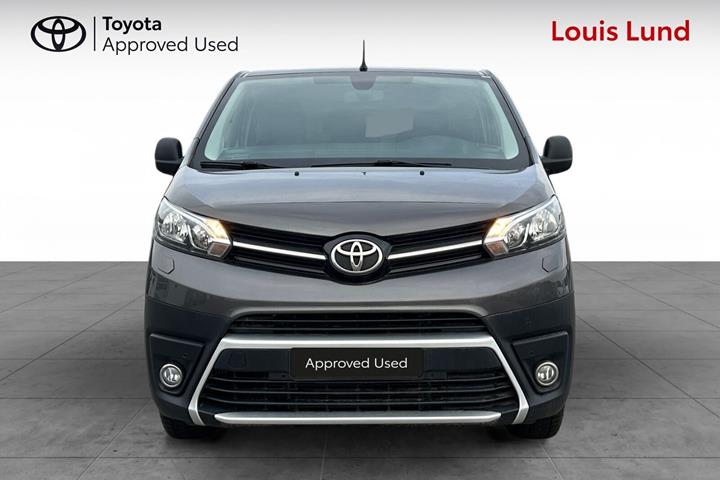 Grå Toyota ProAce fra 2020
