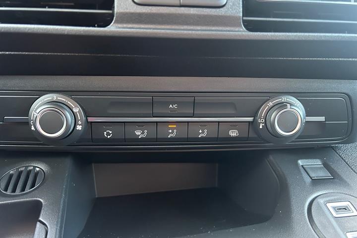 Hvid Toyota ProAce City fra 2025