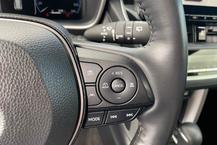 undefined Toyota Corolla Cross fra 2024