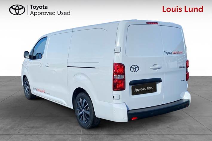 Hvid Toyota Proace Electric fra 2025