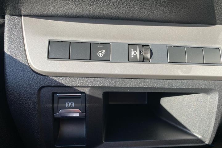 Hvid Toyota Proace Electric fra 2025