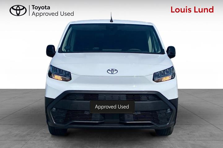 Hvid Toyota ProAce City fra 2024