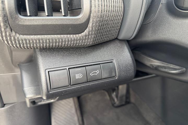 Sort Toyota BZ4X fra 2024