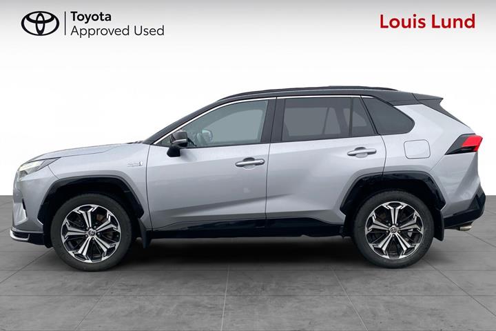 Grå Toyota RAV4 Plug-in fra 2024